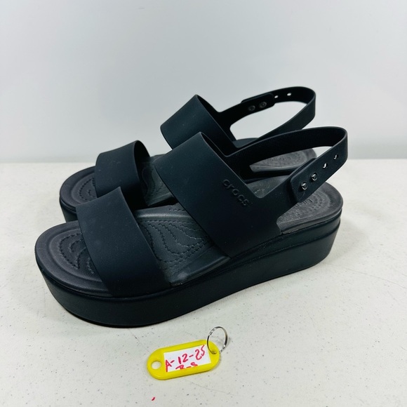 CROCS Women 7 Black Brooklyn Low Wedge Strappy Adjustable Sandals Womens - Picture 1 of 5